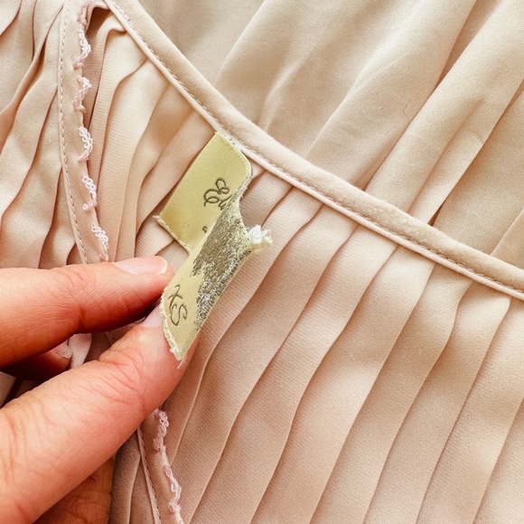 Elizabeth and James | Pale Pink Peplum pleated blouse vintage sz XS - Picture 15 of 16